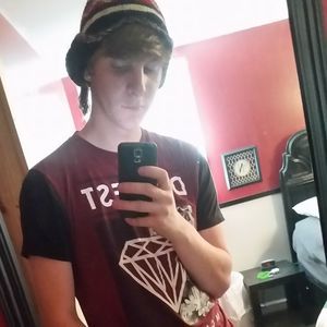 Meet your Posher, Dillion